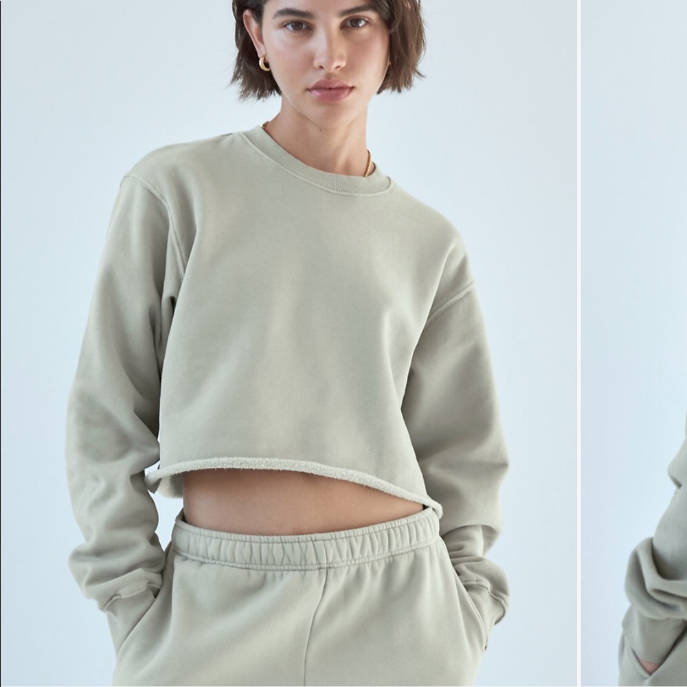 TNA cozy af cropped fleece dusky green